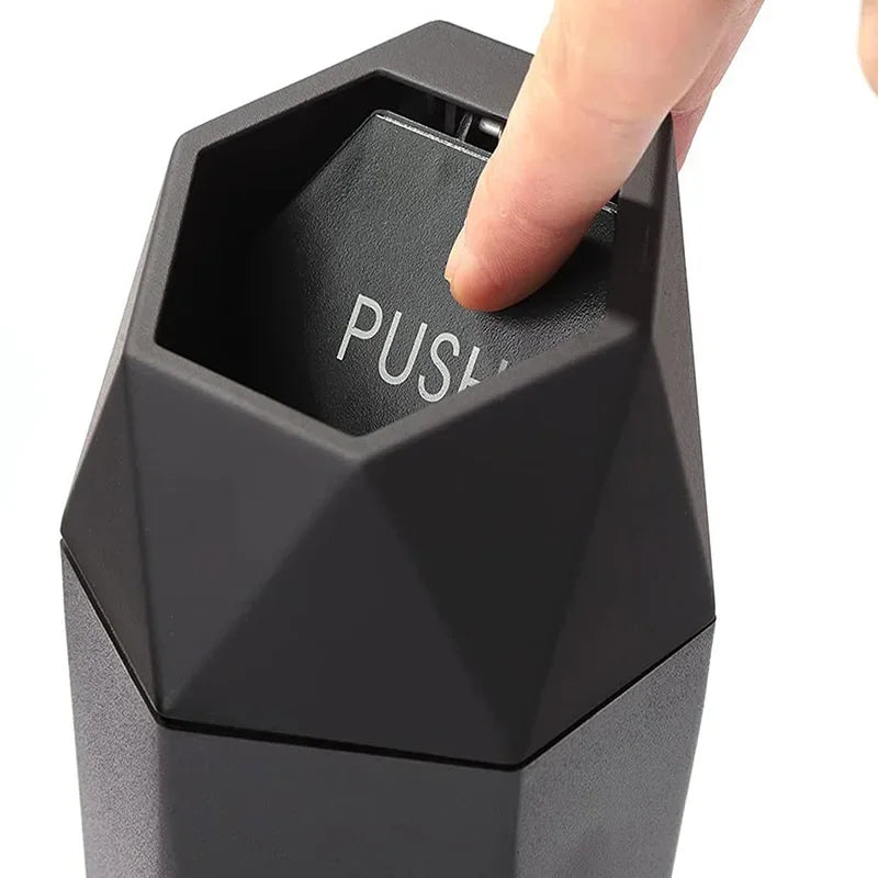 Focus sur la Mini poubelle de voiture push
