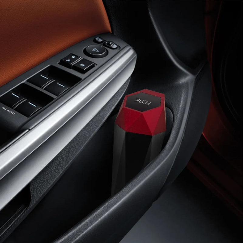 Mini poubelle de voiture push rouge dans la portière