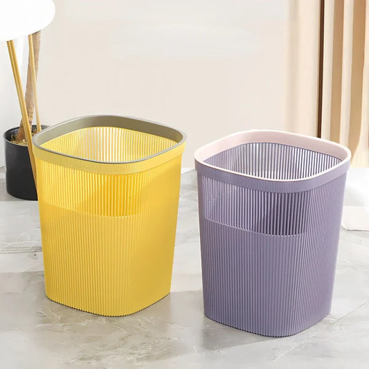 Deux poubelles nordique jaune et violette