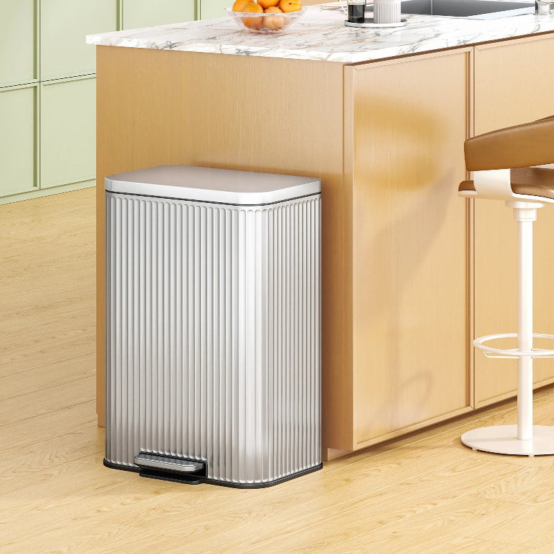 Poubelle 50L design moderne argentee