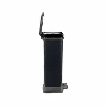 Poubelle a pedale noire 50L sur le côté