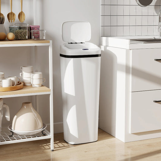La Poubelle automatique 50L blanche dans la cuisine