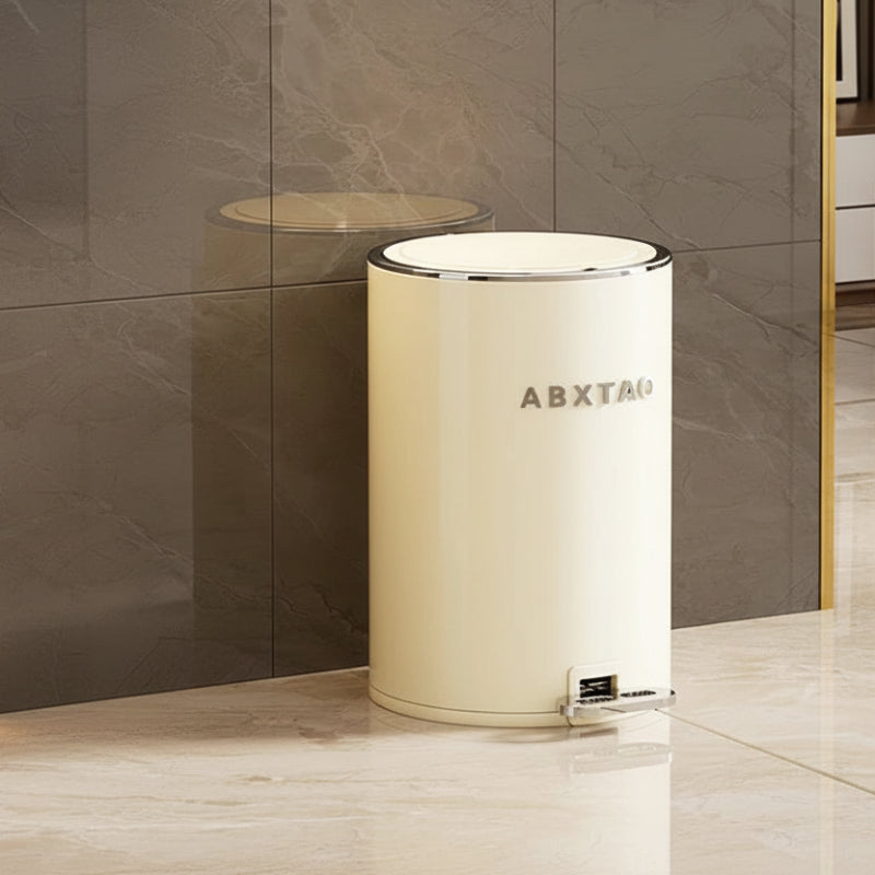 Poubelle beige en métal 8L