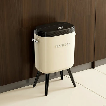 Poubelle de cuisine à pieds vintage blanche