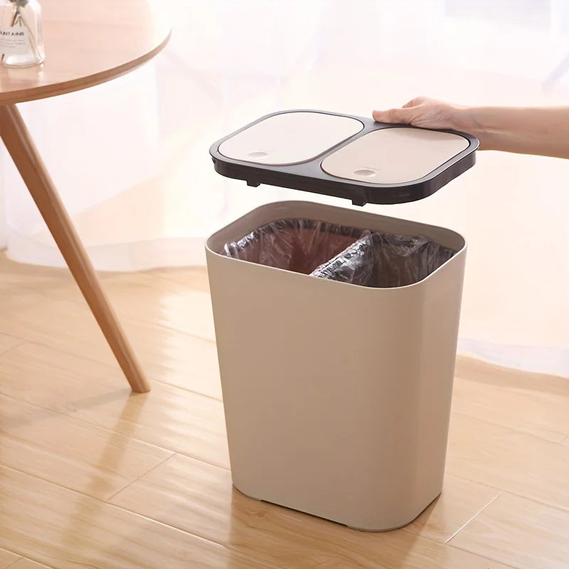 L'intérieur de la Poubelle double compartiment design simpliste