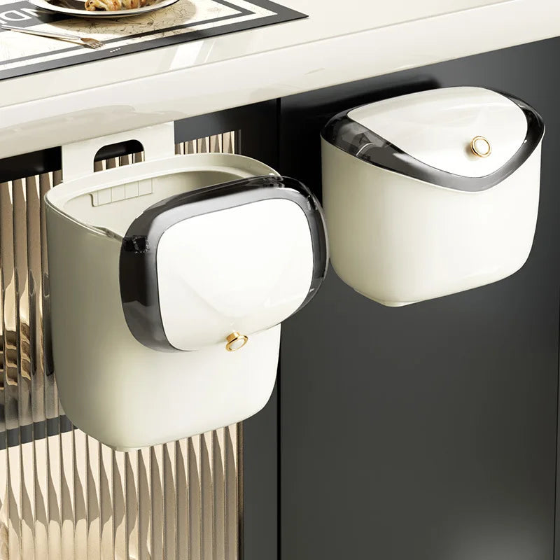 Poubelle murale 10L couvercle ouvert