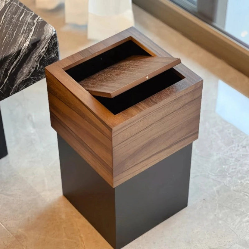 Poubelle style japonais en bois