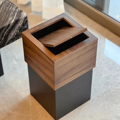 Poubelle style japonais en bois