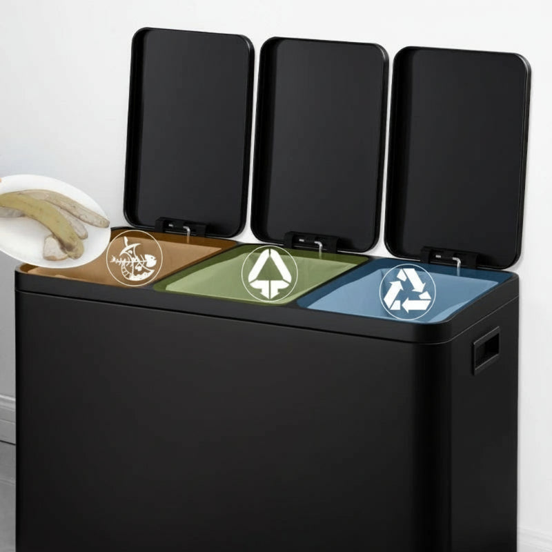 Les couleurs distinctives de la Poubelle à tri selectif 3 bacs noire 
