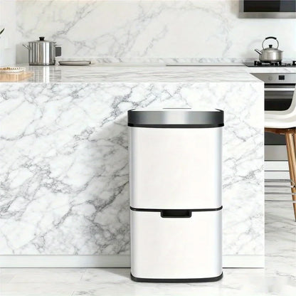 Poubelle à tri selectif blanche 72L dans une cuisine moderne