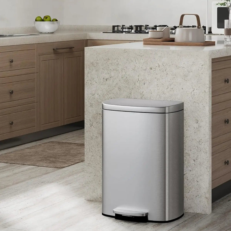 poubelle de cuisine 50L argentée