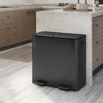 poubelle à double compartiment en inox noire 40L dans une cuisine