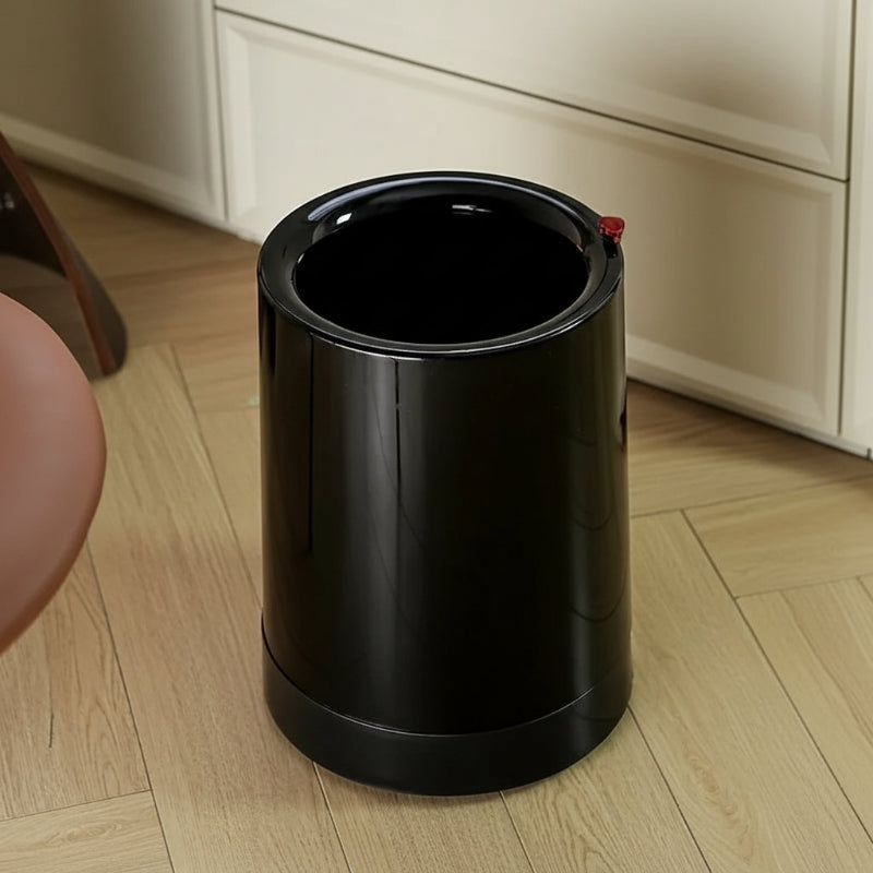 poubelle en plastique design minimaliste ronde noire